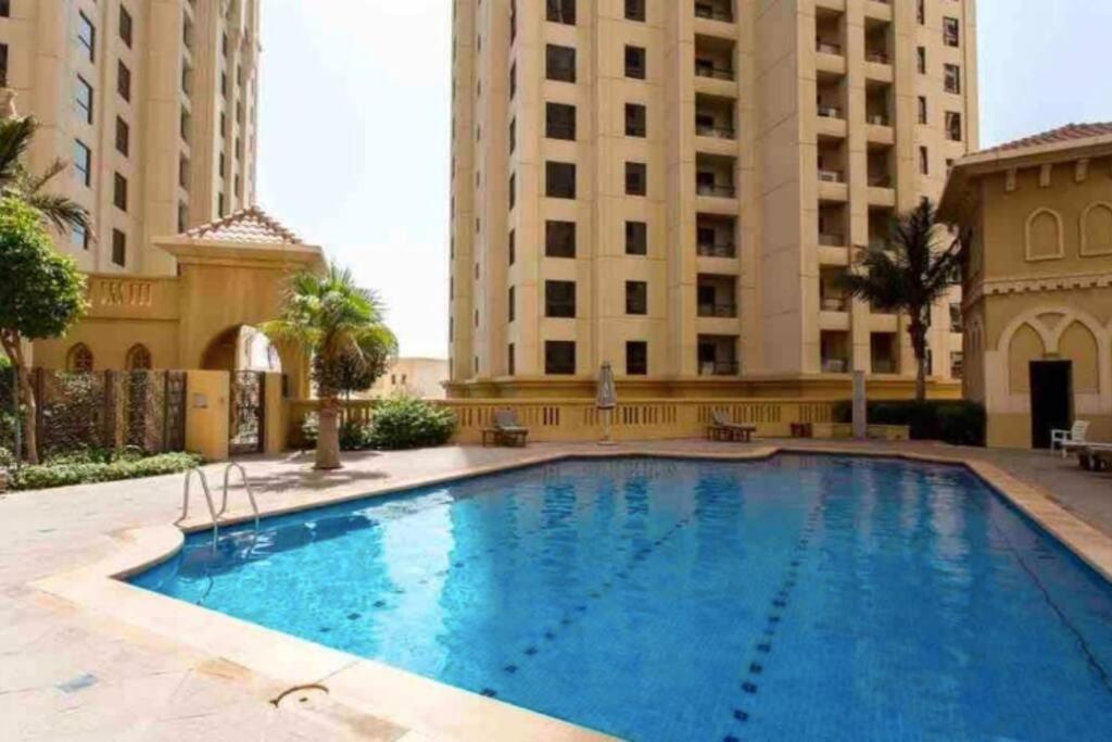 The Premium Jbr Sea View Luxury Suite Awarded "Traveller Award 2025" Dubai Buitenkant foto