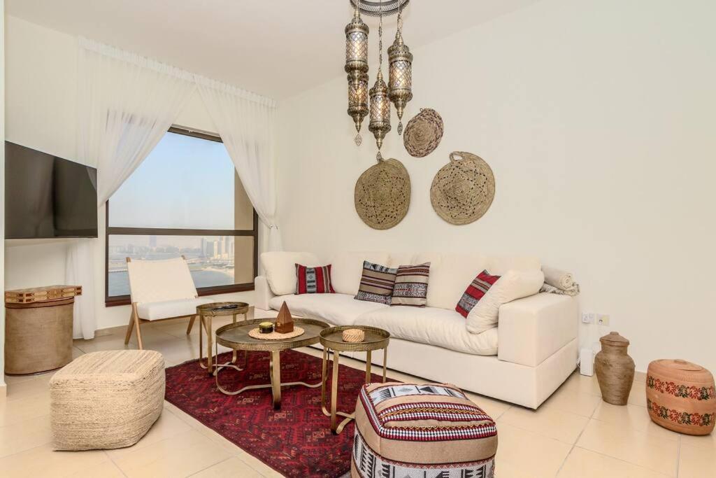 The Premium Jbr Sea View Luxury Suite Awarded "Traveller Award 2025" Dubai Buitenkant foto