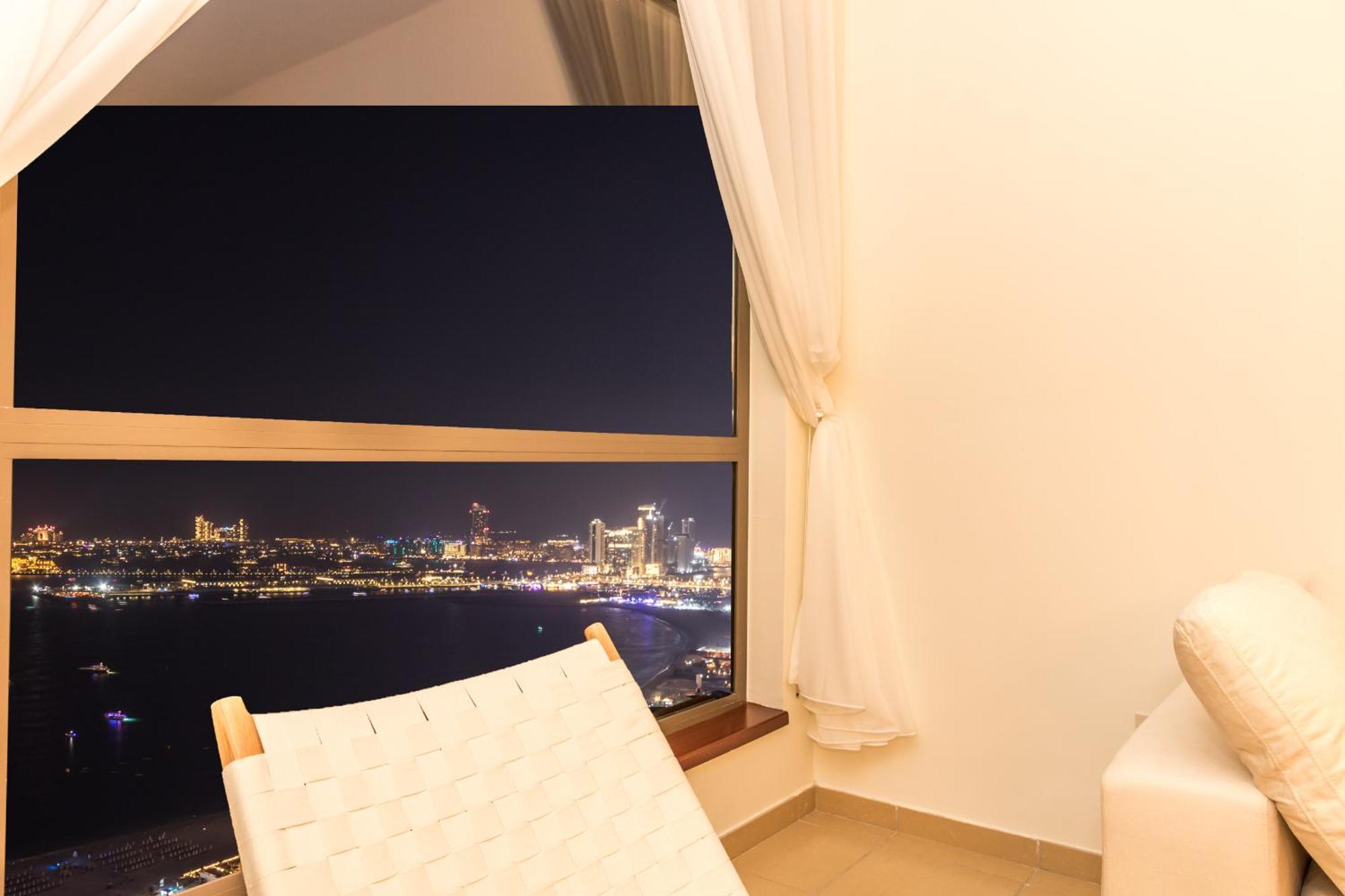 The Premium Jbr Sea View Luxury Suite Awarded "Traveller Award 2025" Dubai Buitenkant foto