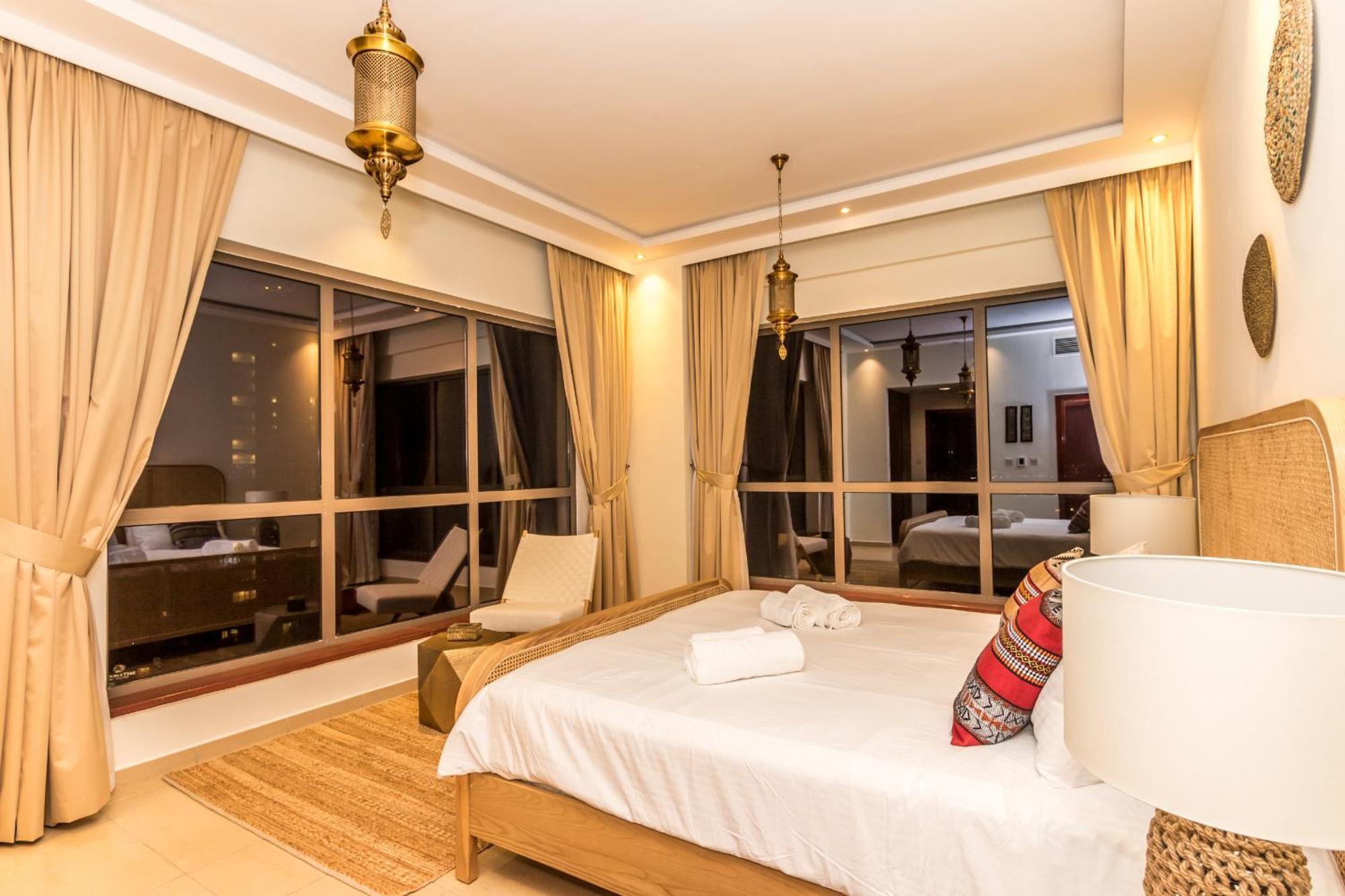 The Premium Jbr Sea View Luxury Suite Awarded "Traveller Award 2025" Dubai Buitenkant foto
